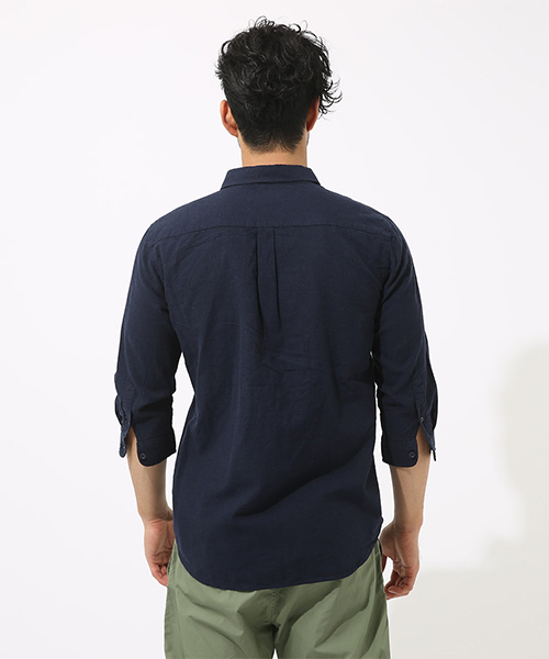 AZUL by moussy（アズールバイマウジー）の「リネンコットン七分袖シャツ（シャツ/ブラウス・メンズ・サックスブルー/オフホワイト/ネイビー/ライトカーキ/ライトブラック/ライトピンク・MEDIUM/SMALL/LARGE/X-SMALL/X-LARGE）」の22枚目の写真