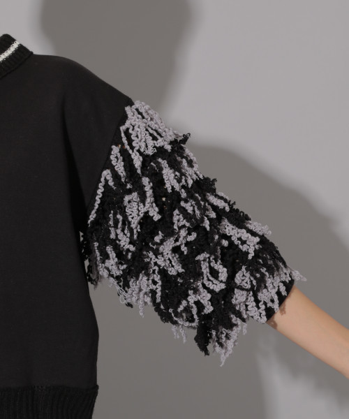 PAGEBOY(ページボーイ)の「スパイラルスリーブプルオーバー(スウェット・レディース・ブラック/オフホワイト/ボルドー・FREE)」の14枚目の写真