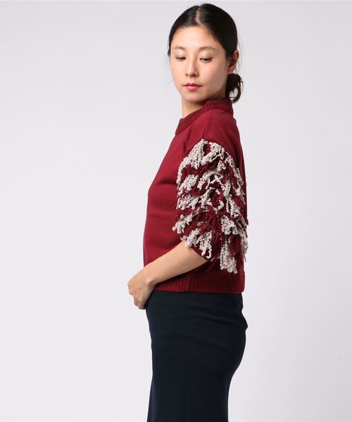 PAGEBOY(ページボーイ)の「スパイラルスリーブプルオーバー(スウェット・レディース・ブラック/オフホワイト/ボルドー・FREE)」の4枚目の写真