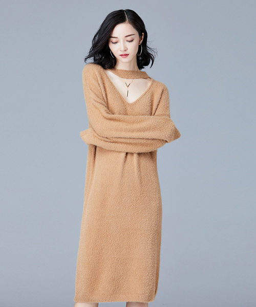 SAISON DE PAPILLON(セゾンドパピヨン)の「Vネックチョーカー風デザインシャギーニットワンピース(ワンピース・レディース・ネイビー/ブラウン/ワインレッド・M/L)」の7枚目の写真