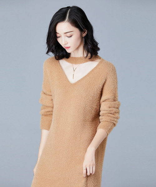 SAISON DE PAPILLON(セゾンドパピヨン)の「Vネックチョーカー風デザインシャギーニットワンピース(ワンピース・レディース・ネイビー/ブラウン/ワインレッド・M/L)」の17枚目の写真