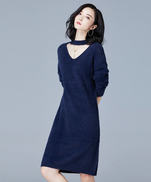 SAISON DE PAPILLON(セゾンドパピヨン)の「Vネックチョーカー風デザインシャギーニットワンピース(ワンピース・レディース・ネイビー/ブラウン/ワインレッド・M/L)」の8枚目の写真