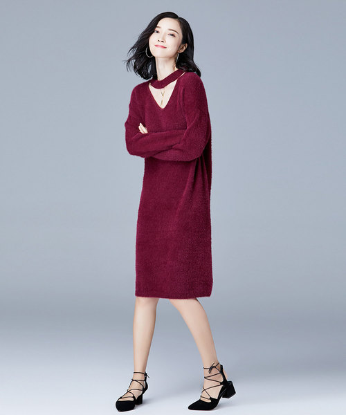 SAISON DE PAPILLON(セゾンドパピヨン)の「Vネックチョーカー風デザインシャギーニットワンピース(ワンピース・レディース・ネイビー/ブラウン/ワインレッド・M/L)」の15枚目の写真