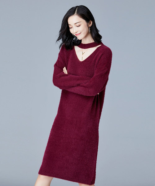 専用ダイアンフォンファステンバーグ　ニットワンピース　ボルドー　ワインレッド　P SAISON DE PAPILLON（セゾンドパピヨン）の「Vネックチョーカー風