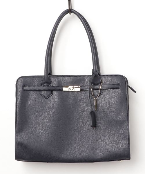 THE SUIT COMPANY（ザ・スーツカンパニー）の「スクエア型ベルテッドトートバッグ（トートバッグ・レディース・ベージュ/ネイビー/ブラック・FREE）」の3枚目の写真