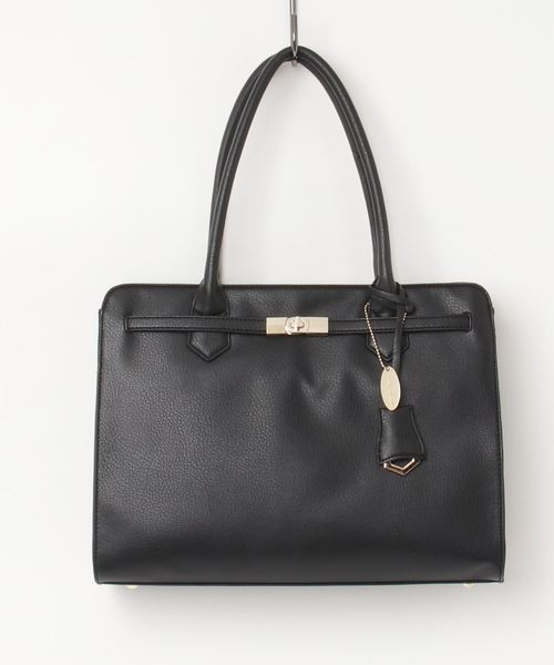 THE SUIT COMPANY（ザ・スーツカンパニー）の「スクエア型ベルテッドトートバッグ（トートバッグ・レディース・ベージュ/ネイビー/ブラック・FREE）」の2枚目の写真