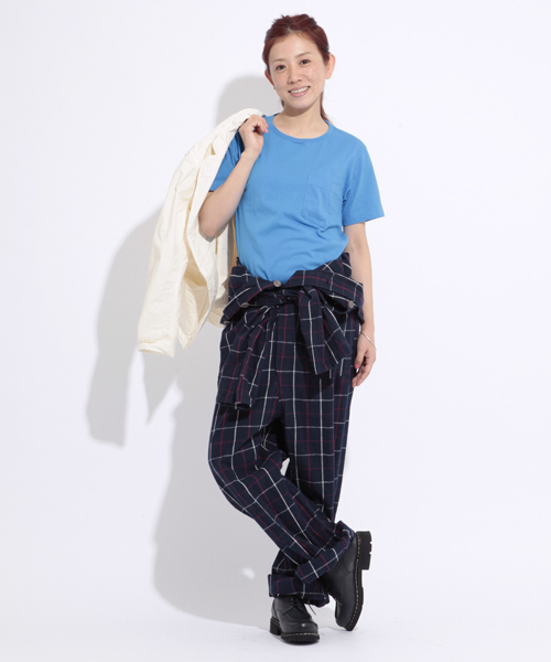 BEAMS BOY(ビームスボーイ)の「○BEAMS BOY / 綿麻 チェック オールインワン(つなぎ/オールインワン・レディース・ナチュラル/ネイビー・ONE SIZE)」の10枚目の写真