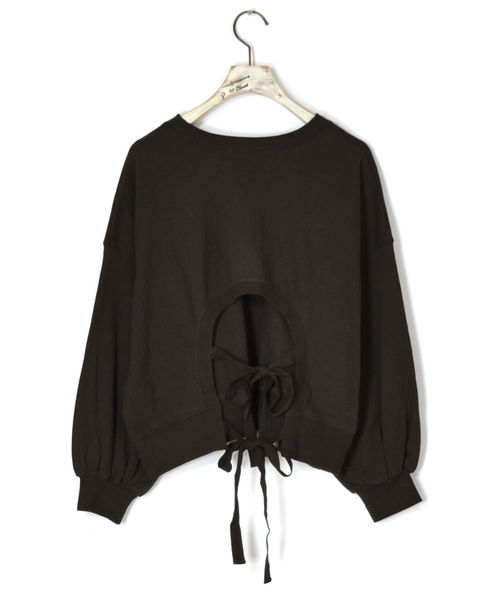 w closet（ダブルクローゼット）の「バックリボンクロップドプルオーバー（スウェット・レディース・グレイッシュベージュ/スミクロ/オフホワイト・FREE）」の16枚目の写真