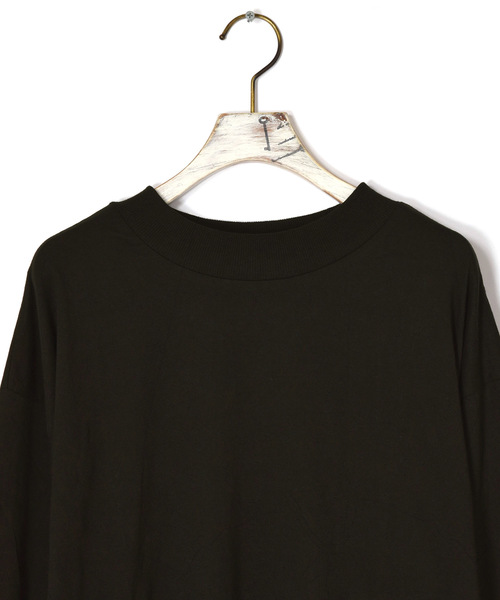 w closet（ダブルクローゼット）の「バックリボンクロップドプルオーバー（スウェット・レディース・グレイッシュベージュ/スミクロ/オフホワイト・FREE）」の17枚目の写真