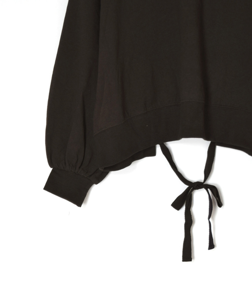 w closet（ダブルクローゼット）の「バックリボンクロップドプルオーバー（スウェット・レディース・グレイッシュベージュ/スミクロ/オフホワイト・FREE）」の18枚目の写真