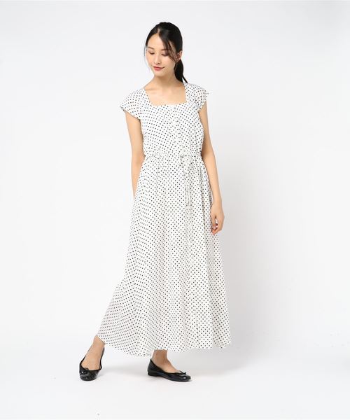 Cheek(チーク)の「スクエアネックボタンワンピース(ワンピース・レディース・オフホワイト/ブラック/ブラウン・MEDIUM)」の11枚目の写真