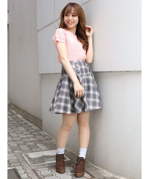 dazzlin(ダズリン)の「スクールチェックフレアショートパンツ(その他パンツ・レディース・ベージュ/グレー・SMALL/MEDIUM)」の7枚目の写真