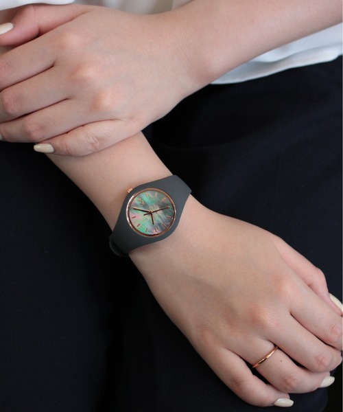 ICE WATCH(アイスウォッチ)の「「Ice-Watch アイスウォッチ」【ブランド累計54万本突破】 ICE pearl アイスパール スモール サイズ 3Hands(アナログ腕時計・レディース・ホワイト/ネイビー/グレー/ピンク/ホワイト×ピンク・SMALL/MEDIUM/X-SMALL)」の10枚目の写真