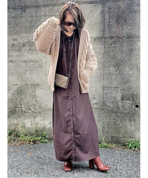 紐ベルト付きロング丈ワンピース