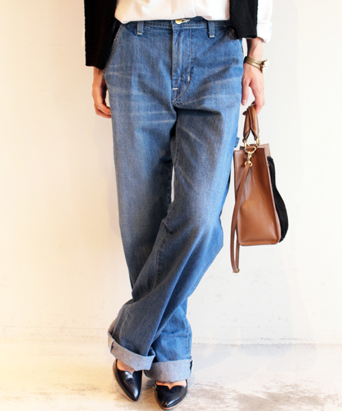 BEAUTY&YOUTH UNITED ARROWS(ビューティーアンドユースユナイテッドアローズ)の「BYBC∵ LEE別注ペインターパンツ(デニムパンツ・レディース・ホワイト/ネイビー・MEDIUM/SMALL)」の4枚目の写真