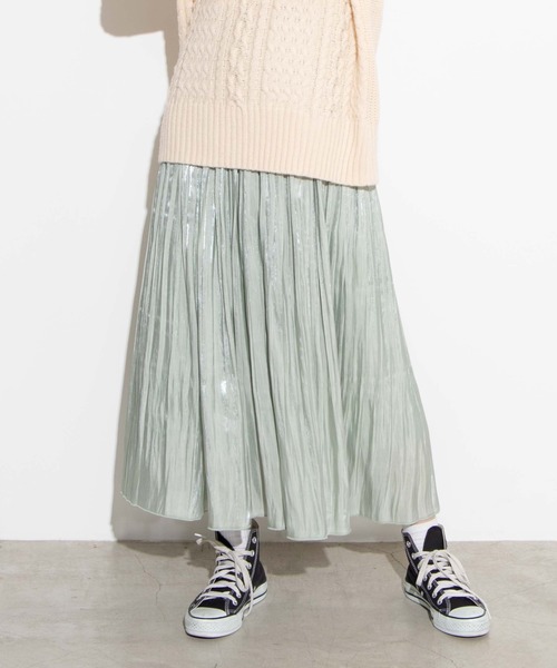 WEGO（ウィゴー）の「WEGO/ミルキーサテンプリーツロングスカート（スカート・レディース・アイボリー/ライトピンク/ライトパープル/グリーン系その他・FREE）」の2枚目の写真