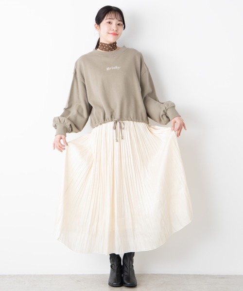 WEGO（ウィゴー）の「WEGO/ミルキーサテンプリーツロングスカート（スカート・レディース・アイボリー/ライトピンク/ライトパープル/グリーン系その他・FREE）」の12枚目の写真