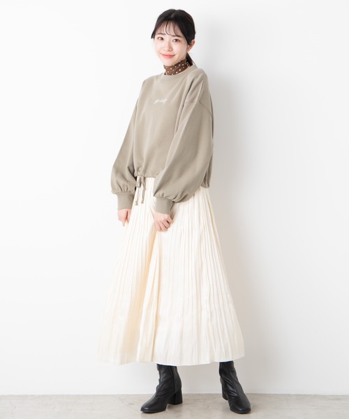 WEGO（ウィゴー）の「WEGO/ミルキーサテンプリーツロングスカート（スカート・レディース・アイボリー/ライトピンク/ライトパープル/グリーン系その他・FREE）」の13枚目の写真