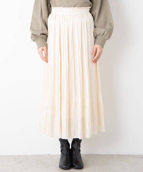 WEGO（ウィゴー）の「WEGO/ミルキーサテンプリーツロングスカート（スカート・レディース・アイボリー/ライトピンク/ライトパープル/グリーン系その他・FREE）」の7枚目の写真