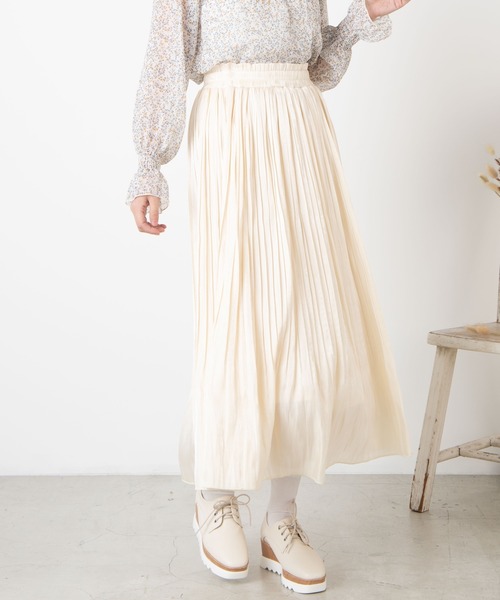 WEGO（ウィゴー）の「WEGO/ミルキーサテンプリーツロングスカート（スカート・レディース・アイボリー/ライトピンク/ライトパープル/グリーン系その他・FREE）」の17枚目の写真
