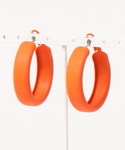 Fun & Daily（ファンアンドデイリー）の「F&D : マットカラーフープピアス（ピアス（両耳用）・レディース・イエロー/オレンジ/グリーン/ブルー/ピンク/レッド/パープル/フューシャピンク・FREE）」の10枚目の写真