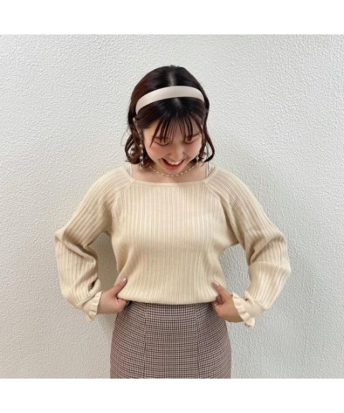 flower（フラワー）の「シルキーヘアバンド 2（カチューシャ・レディース・ブラック/ベージュ/アイボリー・FREE）」の11枚目の写真