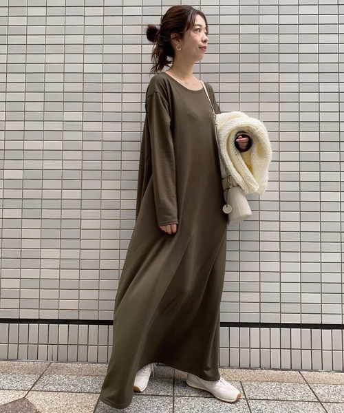KOBE LETTUCE(コウベレタス)の「ロングスリーブカットソーAラインフレアワンピース(ワンピース・レディース・モカ/カーキ/ブラウン系その他/ブラック系その他・M/L/S)」の4枚目の写真