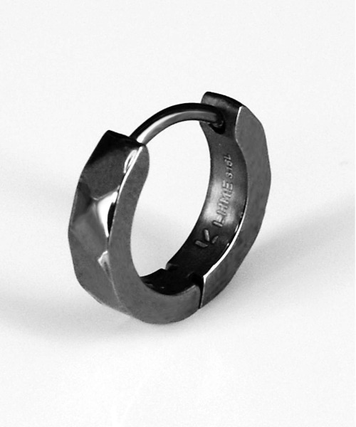 LHME（エルエイチエムイー）の「【LHME】WEB限定 フープピアス 2EA001A0BK（ピアス（片耳用）・メンズ・ブラック・FREE）」の9枚目の写真