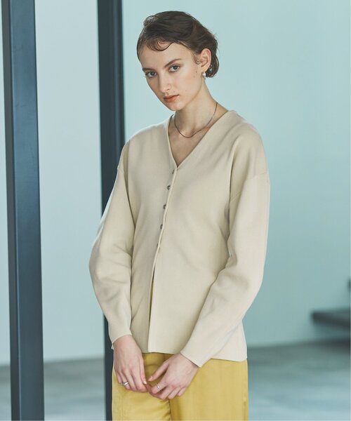 EMMA LIMBER(エマリンバー)の「Vneck Slit Cardigan(カーディガン/ボレロ・レディース・ライトカーキ/ブラウン・FREE)」の13枚目の写真