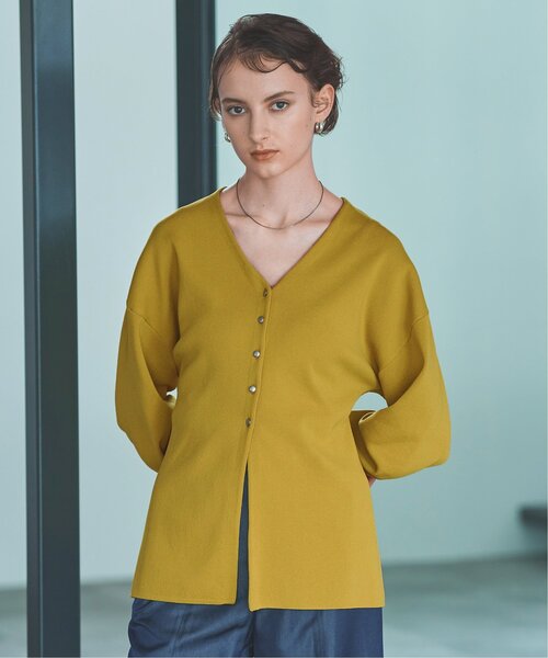 EMMA LIMBER(エマリンバー)の「Vneck Slit Cardigan(カーディガン/ボレロ・レディース・ライトカーキ/ブラウン・FREE)」の7枚目の写真