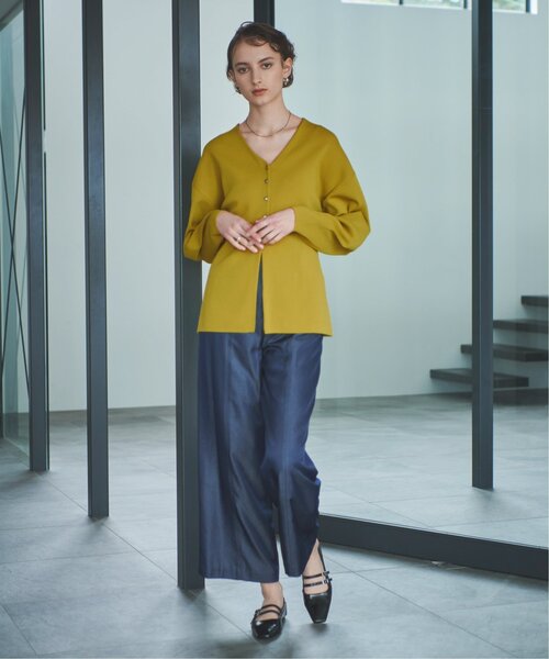 EMMA LIMBER(エマリンバー)の「Vneck Slit Cardigan(カーディガン/ボレロ・レディース・ライトカーキ/ブラウン・FREE)」の5枚目の写真