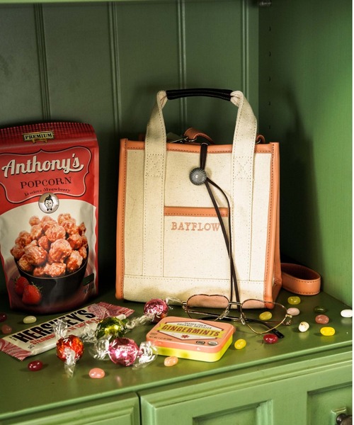 BAYFLOW(ベイフロー)の「ミニスクエアコンチョロゴトート-パイピング(トートバッグ・レディース・ブラック/ピンク/イエロー/ブルー/ライトグリーン/ラベンダー・FREE)」の6枚目の写真