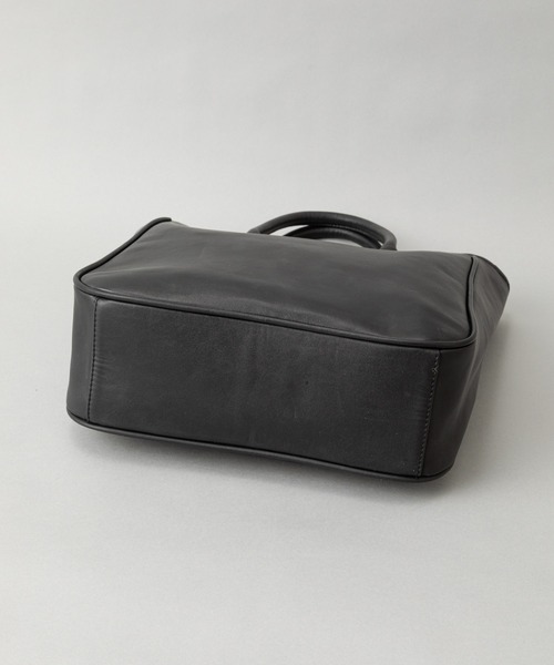 CIAOPANIC（チャオパニック）の「【Rain Leather/レインレザー】防水レザー スクエアトートバッグ（トートバッグ・レディース・ブラック・FREE）」の3枚目の写真