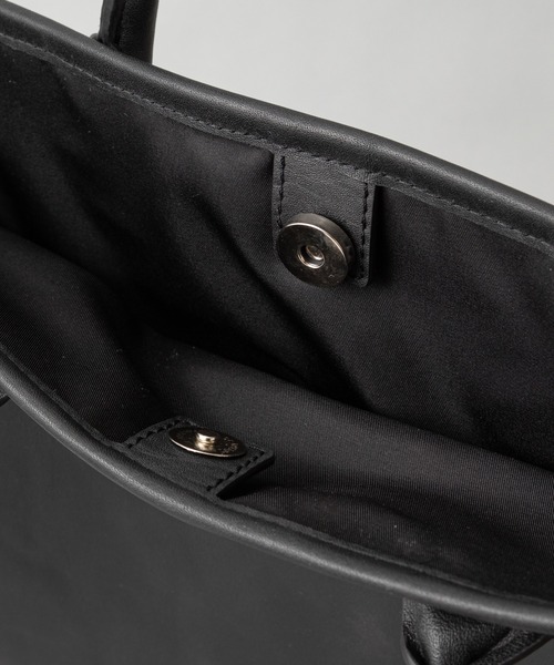 CIAOPANIC（チャオパニック）の「【Rain Leather/レインレザー】防水レザー スクエアトートバッグ（トートバッグ・レディース・ブラック・FREE）」の2枚目の写真