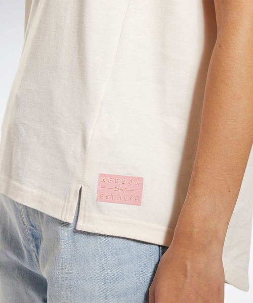 Reebok(リーボック)の「グラフィック ショートスリーブ Tシャツ / CL GRAPHICS SS TEE(Tシャツ/カットソー・レディース・ピンク/アイボリー・SMALL/MEDIUM/LARGE/X-LARGE)」の8枚目の写真