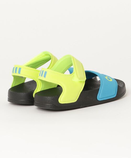 adidas（アディダス）の「アディダス adidas ADILETTESANDALK（サンダル・キッズ・ブラック×イエロー・21.0cm/22.0cm/17.0cm/19.0cm/18.0cm/20.0cm）」の2枚目の写真