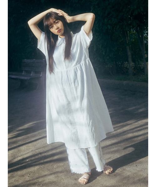 merry jenny（メリージェニー）の「ジャガードチェックフリルカラーシャツワンピース（ワンピース・レディース・オフホワイト/ブラック/グリーン・FREE）」の9枚目の写真