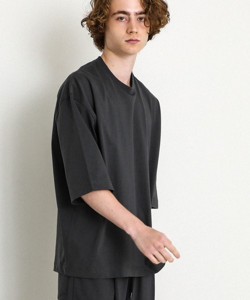 NEONSIGN（ネオンサイン）の「WIDE T-SHIRT（Tシャツ/カットソー・メンズ・ブラック/グレー/ピンクベージュ/ダークグレー・46/44/48）」の3枚目の写真