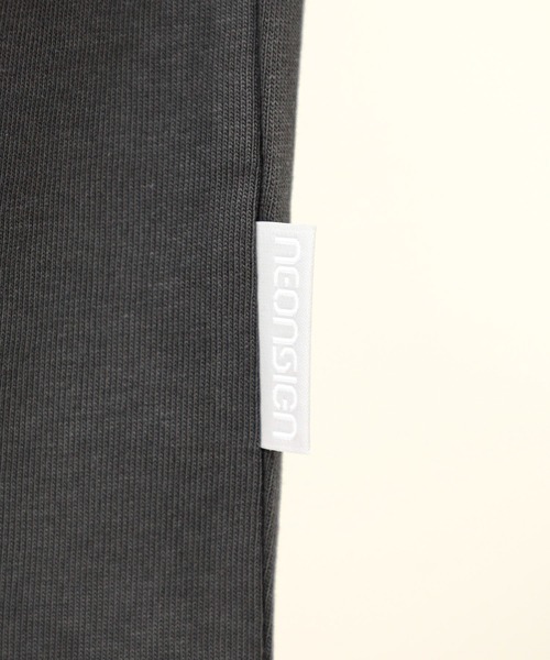 NEONSIGN（ネオンサイン）の「WIDE T-SHIRT（Tシャツ/カットソー・メンズ・ブラック/グレー/ピンクベージュ/ダークグレー・46/44/48）」の22枚目の写真