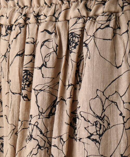 SHOO・LA・RUE（シューラルー）の「◆スラブ花柄ワイドパンツ（その他パンツ・レディース・ブラック系6/カーキ系3/キャメル/ベージュ系6・00）」の7枚目の写真