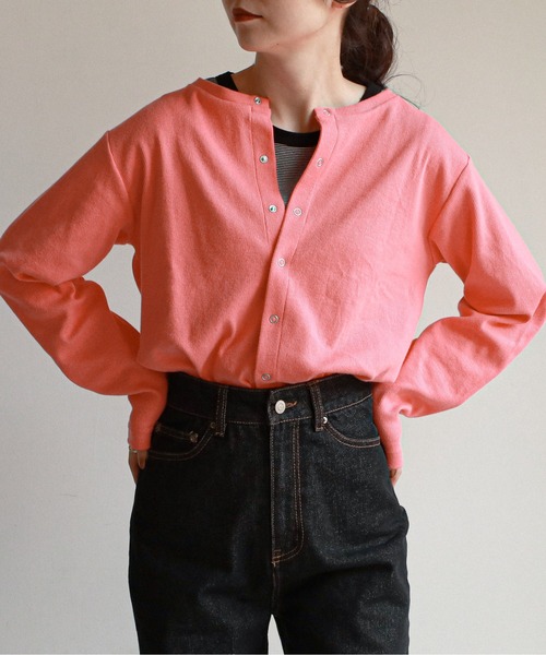 feepur（フェピュール）の「配色パイピング細ボーダーTee（Tシャツ/カットソー・レディース・ブラック/ブルー/クリーム/ブルーグレー・MEDIUM）」の15枚目の写真