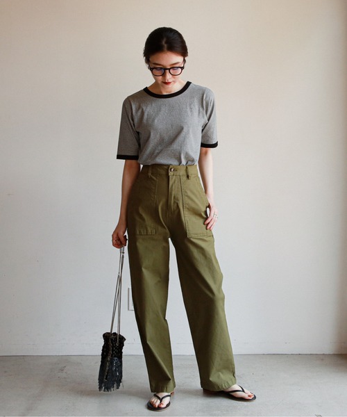 feepur（フェピュール）の「配色パイピング細ボーダーTee（Tシャツ/カットソー・レディース・ブラック/ブルー/クリーム/ブルーグレー・MEDIUM）」の5枚目の写真