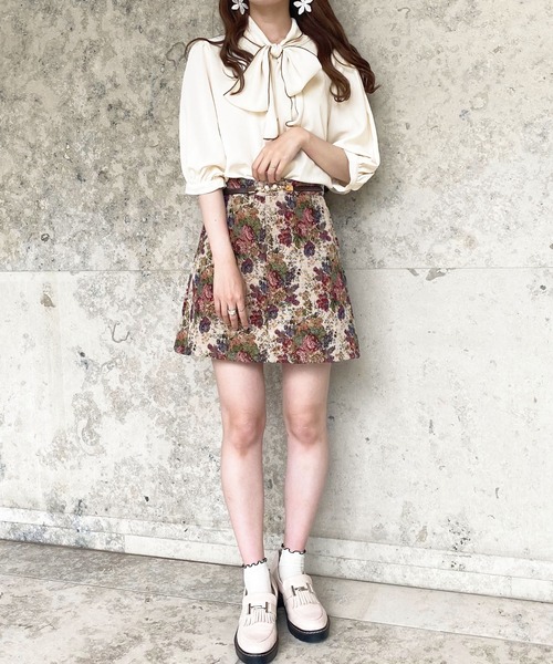 apres jour（アプレジュール）の「パイピングボウタイブラウス【ZOZOTOWN限定アイテム】（シャツ/ブラウス・レディース・オフホワイト/アイボリー/ブラック・X-LARGE/フリー）」の15枚目の写真