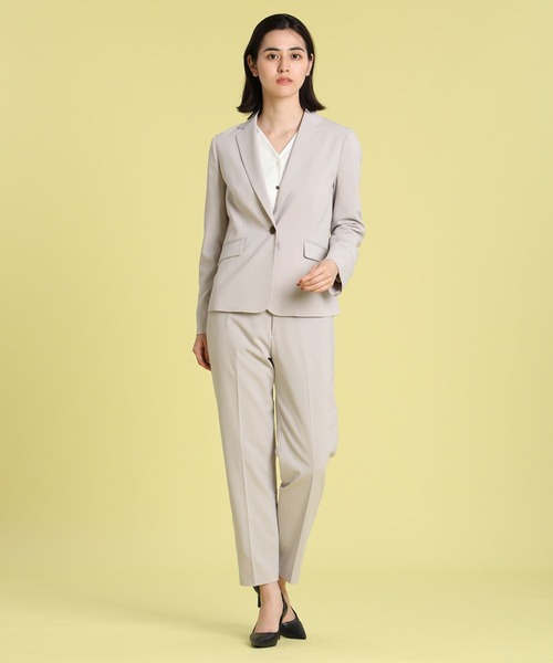CLEARIMPRESSION (クリアインプレッション)の「冷感糸ストレッチテーラードジャケット【セットアップ対応】(スーツジャケット・レディース・サンドグレー/スミクロ・11号/9号/7号)」の13枚目の写真