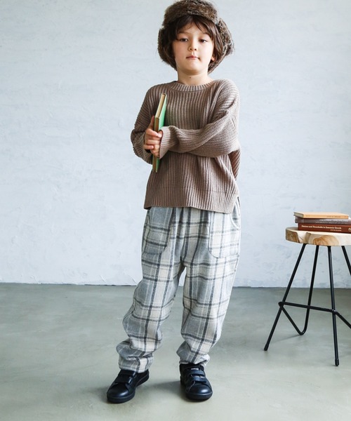 pairmanon（ペアマノン）の「【かぞくおそろい】 ユニセックスモックネック畦編み長袖ニットプルオーバー（ニット/セーター・キッズ・ブラウン/モカ/ブラック/ベージュ/ピンク/アイボリー/ミント/ブルー系その他3・140/100/130/110/150/120/90）」の20枚目の写真