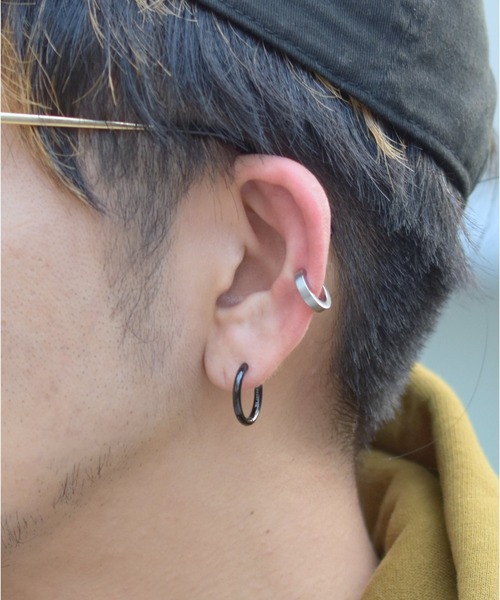 LION HEART（ライオンハート）の「【LION HEART】LH-1 デュオイヤーカフ/サージカルステンレス　メンズギフト/誕生日/クリスマス/プレゼント/ペアアクセ（イヤーカフ・メンズ・シルバー系その他/ブラック/シルバー/ブラック系その他/シルバー系その他3/ブラック系その他3・FREE）」の4枚目の写真