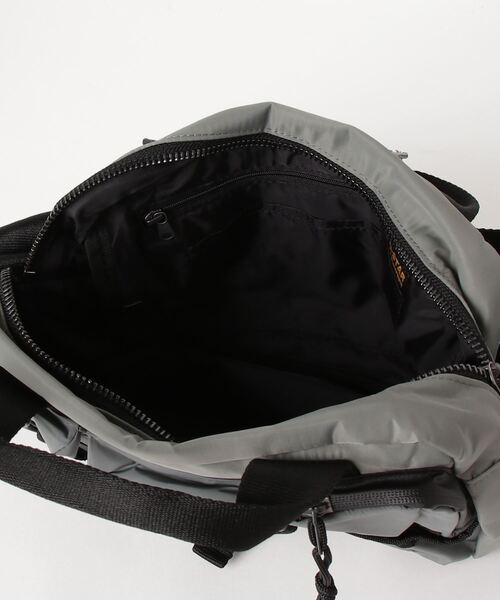 G-STAR（ジースター）の「CAMERA BAG/ショルダーバッグ（ショルダーバッグ・メンズ・グレー・ONE SIZE）」の9枚目の写真