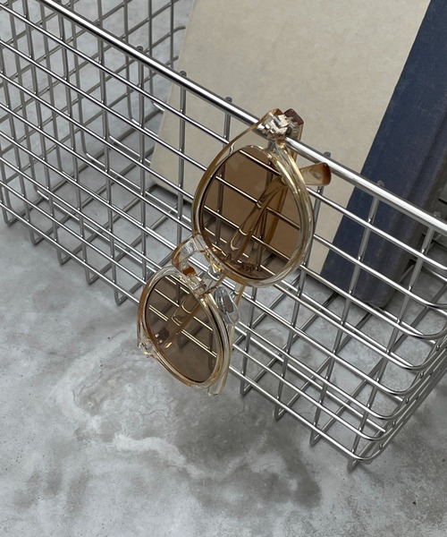 CAPRICIEUX LE'MAGE（カプリシューレマージュ）の「カラーレンズサングラス　ベージュ（サングラス・レディース・ベージュ・FREE）」の6枚目の写真