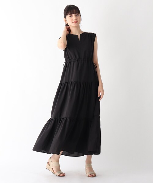 DRESKIP(ドレスキップ)の「◆ティア-ドマキシワンピース(ワンピース・レディース・グレー系その他/サンドベージュ/ブルー・02/03)」の2枚目の写真