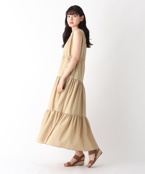 DRESKIP(ドレスキップ)の「◆ティア-ドマキシワンピース(ワンピース・レディース・グレー系その他/サンドベージュ/ブルー・02/03)」の5枚目の写真